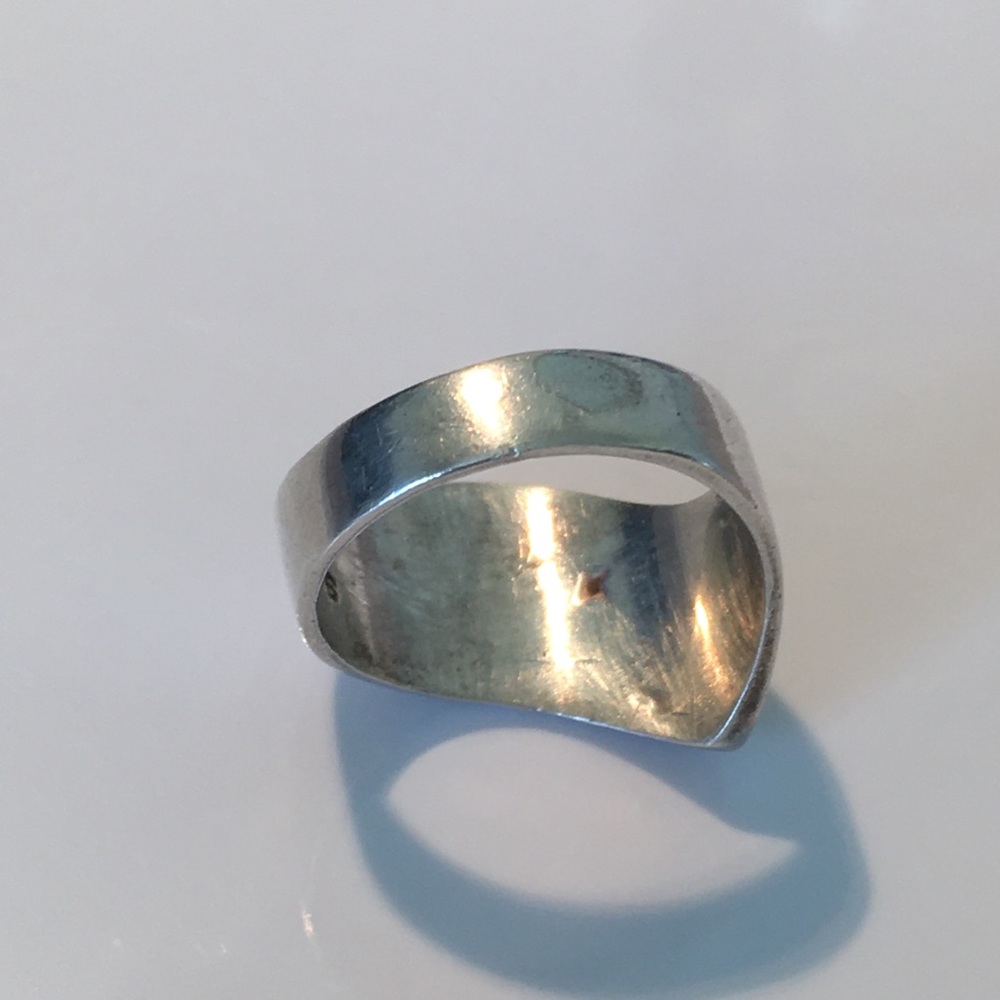 Sterling silver ring size 7 - Picture 5 of 6